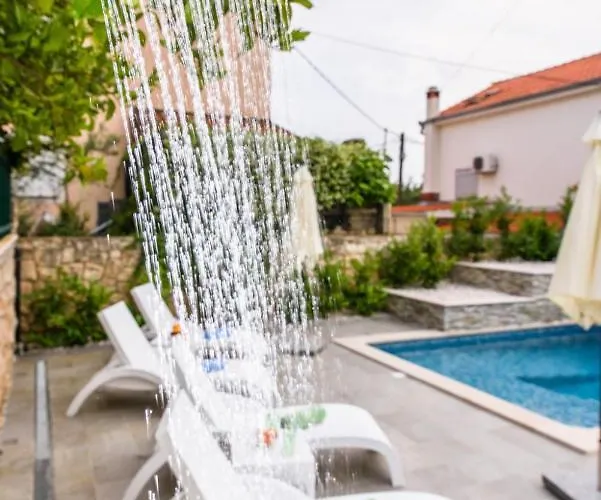 公寓 In Okrug Gornji With Sea View, Terrace, Air Conditioning, Wifi 3436-2 特罗吉尔