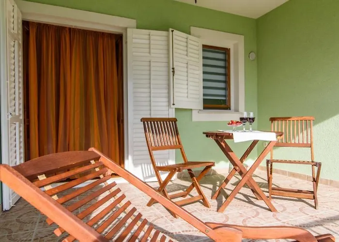 In Okrug Gornji With Sea View, Terrace, Air Conditioning, Wifi 3436-2 * 特罗吉尔