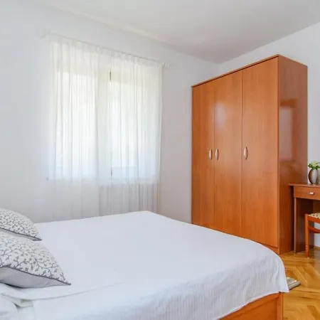 In Okrug Gornji With Sea View, Terrace, Air Conditioning, Wifi 3436-2 Traù