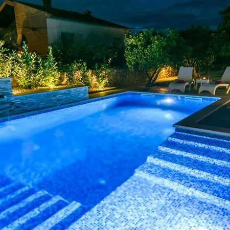 In Okrug Gornji With Sea View, Terrace, Air Conditioning, Wifi 3436-2