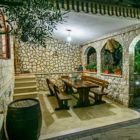 In Okrug Gornji With Sea View, Terrace, Air Conditioning, Wifi 3436-2 Lejlighed Trogir