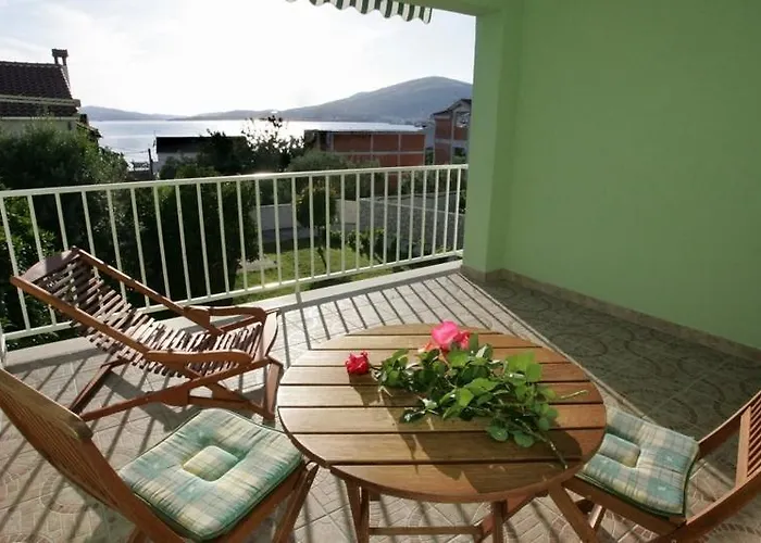 In Okrug Gornji With Sea View, Terrace, Air Conditioning, Wifi 3436-2 * Trogir