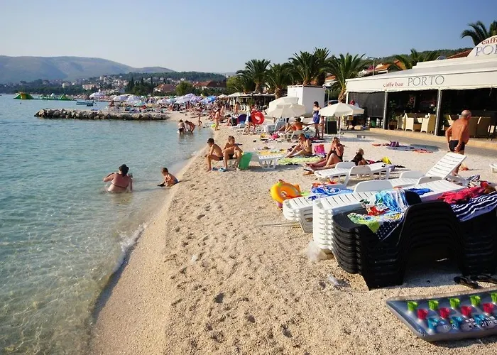 In Okrug Gornji With Sea View, Terrace, Air Conditioning, Wifi 3436-2 * Trogir