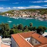 In Okrug Gornji With Sea View, Terrace, Air Conditioning, Wifi 3436-2 * Trogir